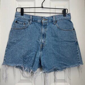 Vintage Levi's High-Rise Denim Shorts - Size 10